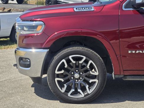Used 2025 RAM 1500 Limited AWD/4WD image 5