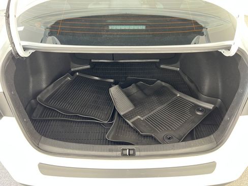 Used 2025 Toyota Corolla LE w/ Convenience Package image 24