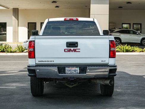 Used 2015 GMC Sierra 2500 SLT w/ SLT Preferred Package AWD/4WD image 5