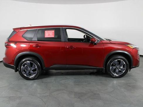 Certified 2025 Nissan Rogue SV w/ SV Premium Package FWD image 12