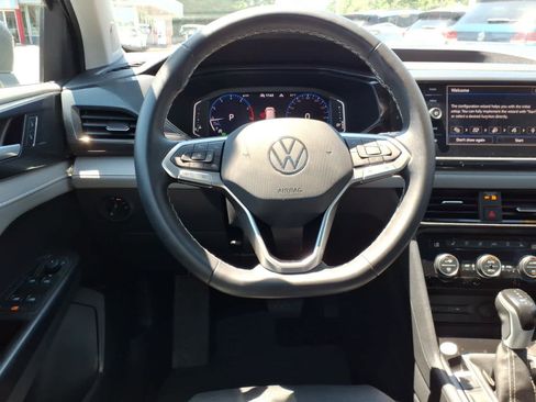 Used 2023 Volkswagen Taos SEL AWD/4WD image 14