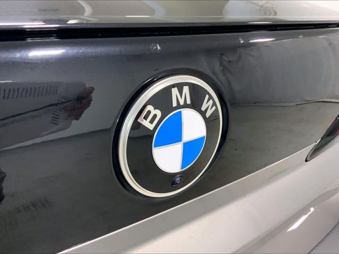 Certified 2023 BMW 760i xDrive AWD/4WD image 30