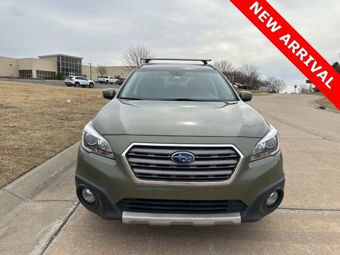 Used 2017 Subaru Outback 2.5i Touring w/ Popular Package #5A image 8