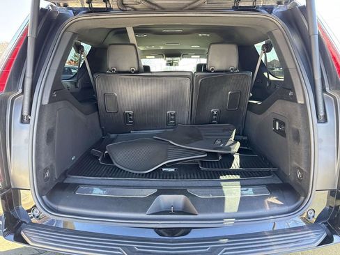Used 2022 Cadillac Escalade ESV Luxury image 21