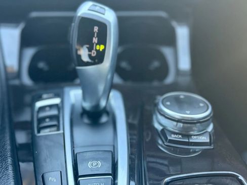 Used 2015 BMW 528i Sedan image 14