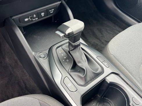 Certified 2025 Kia K4 LXS image 21