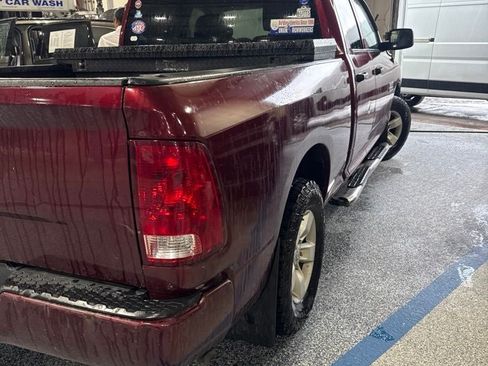 Used 2017 RAM 1500 Express RWD image 5