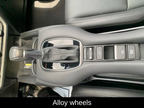 Used 2025 Honda HR-V EX-L image 20