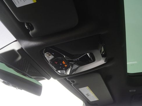 Certified 2025 BMW X2 xDrive28i image 24