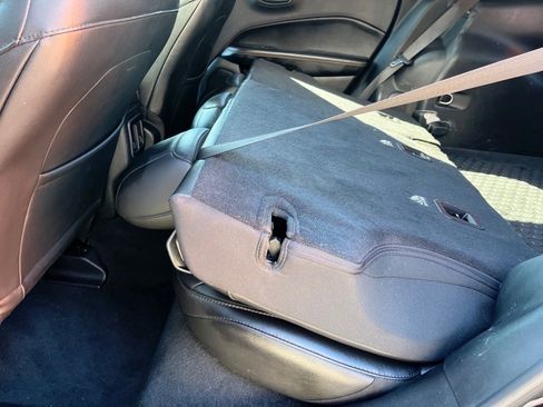 Used 2018 Jeep Compass Limited w/ Navigation Group image 8