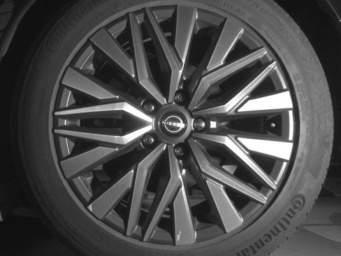 Used 2025 Nissan Altima 2.5 SV image 14