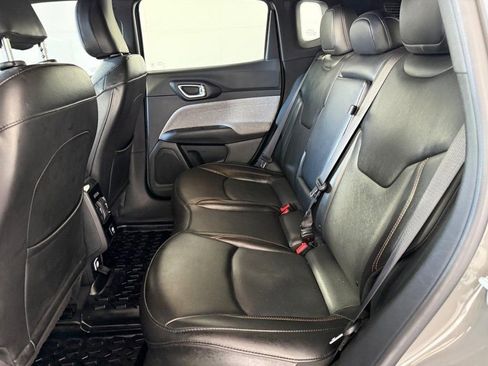 Used 2023 Jeep Compass Latitude image 16