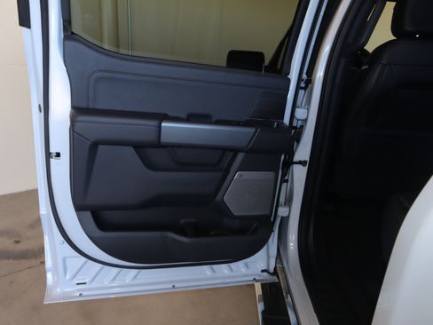 New 2025 Ford F150 Lariat w/ Equipment Group 502A High image 37