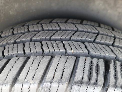 Used 2017 Buick Enclave Leather image 32