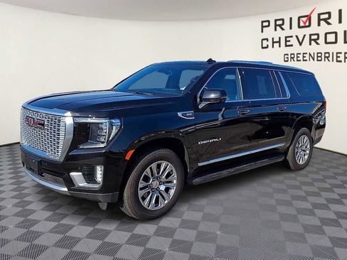 Used 2024 GMC Yukon XL Denali image 4