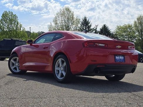 Used 2017 Chevrolet Camaro LT RWD image 13