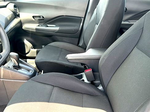 Certified 2025 Nissan Kicks Play S FWD image 5