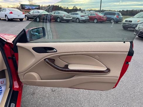 Used 2002 BMW 325Ci Convertible image 37