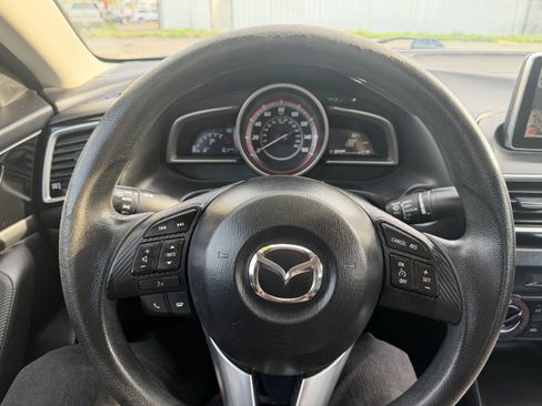 Used 2016 MAZDA MAZDA3 i Sport w/ Preferred Equipment Package image 33