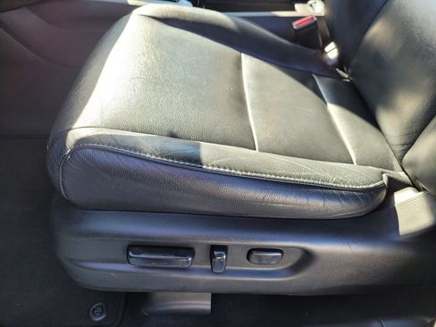 Used 2018 Honda Pilot Touring image 18