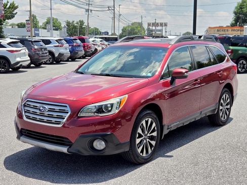Used 2017 Subaru Outback 2.5i Limited AWD/4WD image 5
