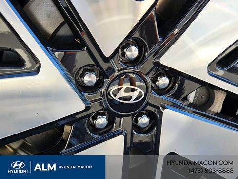 New 2026 Hyundai Ioniq 9 SEL AWD/4WD image 13
