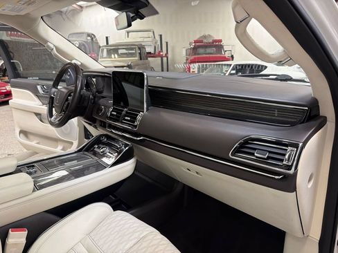 Used 2020 Lincoln Navigator Black Label AWD/4WD image 42