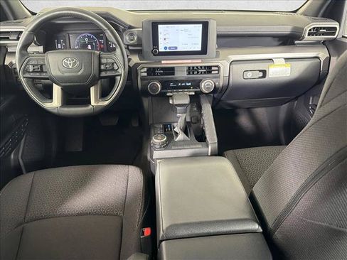 Used 2025 Toyota 4Runner SR5 AWD/4WD image 22