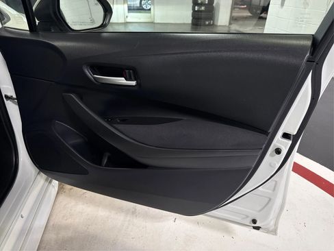 Used 2020 Toyota Corolla LE image 24