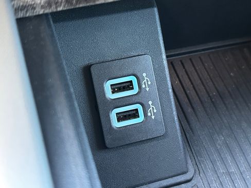 Used 2017 Ford F250 Lariat w/ Lariat Ultimate Package image 21