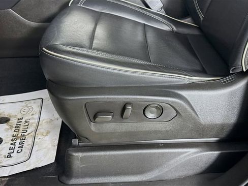 Used 2021 Chevrolet Suburban Premier w/ Premium Package image 20