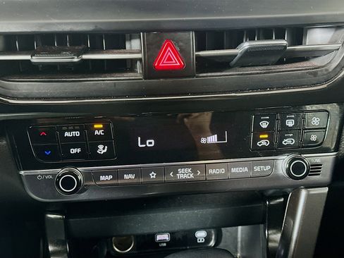 Used 2025 Kia Seltos S image 24