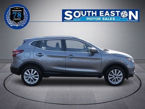 Used 2022 Nissan Rogue Sport SV image 8