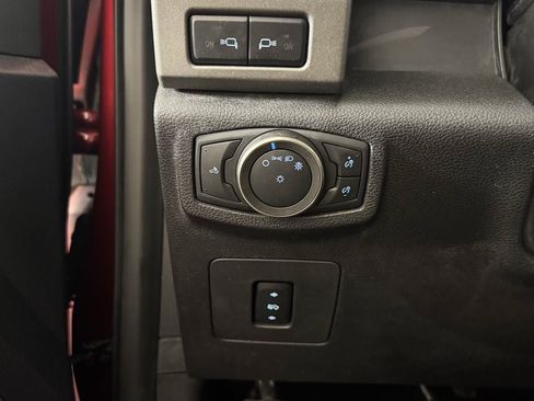 Used 2017 Ford F150 Raptor w/ Equipment Group 802A Luxury AWD/4WD image 17