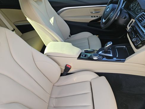 Used 2020 BMW 430i Convertible image 16