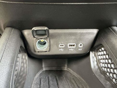 Certified 2023 Chevrolet TrailBlazer LT FWD image 23