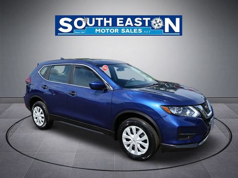 Used 2018 Nissan Rogue S AWD/4WD image 2