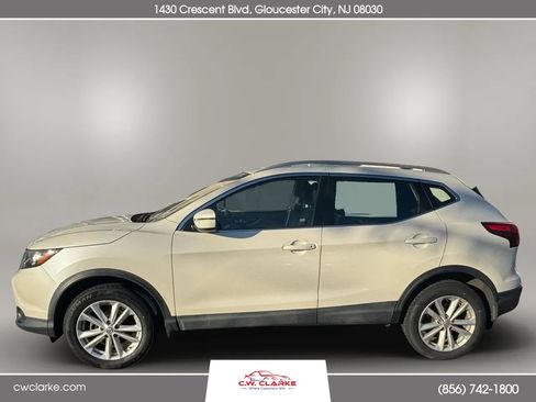 Used 2017 Nissan Rogue Sport SV image 9