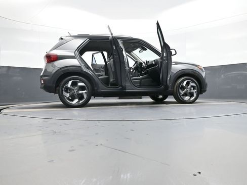 Certified 2023 Hyundai Venue Limited w/ Cargo Package image 46