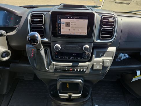 New 2026 RAM ProMaster 2500 w/ Quick Order Package 22G SLT image 10