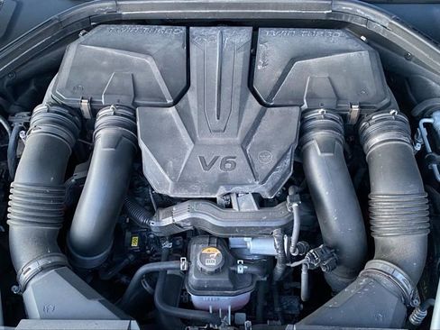 Used 2023 Genesis GV70 3.5T Sport w/ Sport Prestige Package image 8