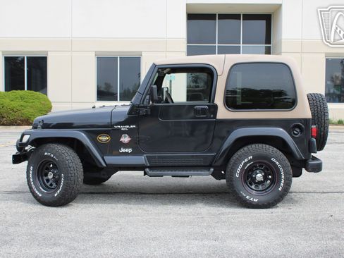 Used 2001 Jeep Wrangler Sahara AWD/4WD image 5