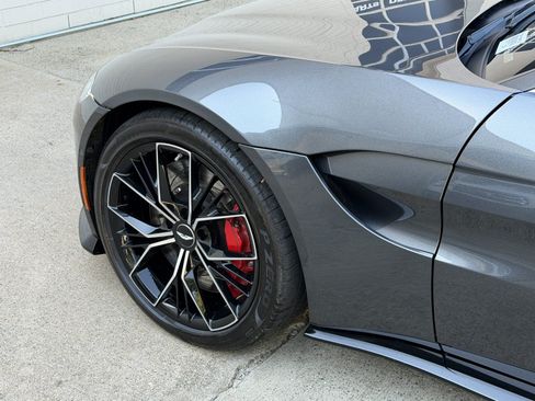 Used 2023 Aston Martin V8 Vantage Roadster RWD image 10