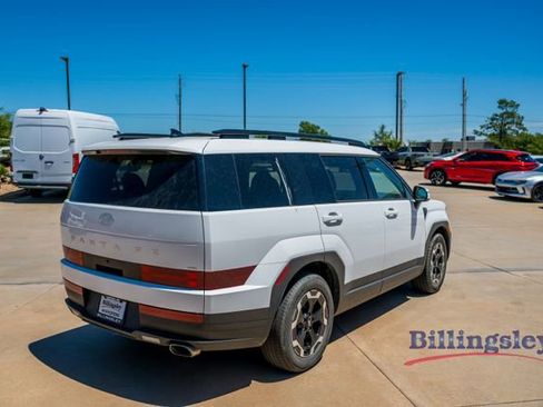 Used 2026 Hyundai Santa Fe SEL AWD/4WD image 5
