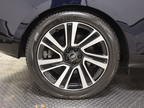 Used 2023 Land Rover Range Rover SE image 13