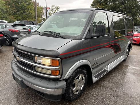 Used 1997 Chevrolet Express 1500 image 2