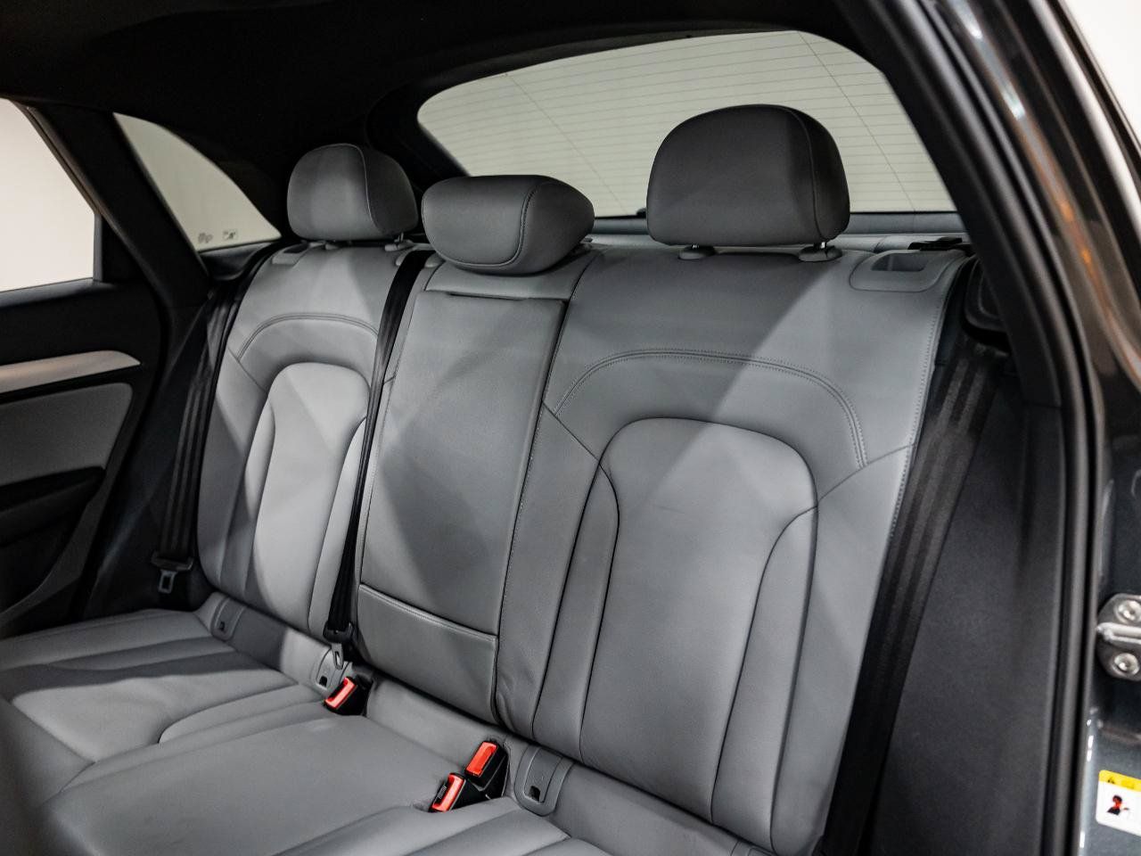 Used 2018 Audi Q3 2.0T Premium w/ Convenience Package AWD/4WD image 13