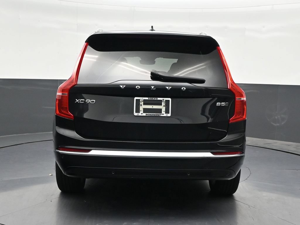 Certified 2024 Volvo XC90 B5 Core AWD/4WD image 5