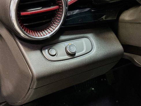 New 2026 Chevrolet Trax RS w/ Sunroof Package image 11