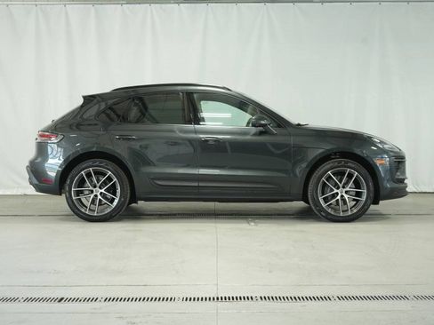 Used 2024 Porsche Macan image 8